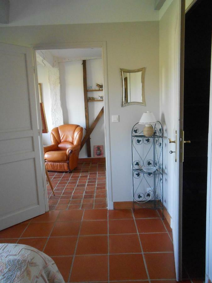Arie - Chez Joelle et Michel Hotel Dému Buitenkant foto